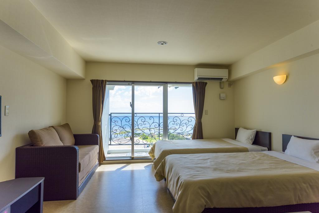 Condominium Hotel Monpa Chatan Exterior foto