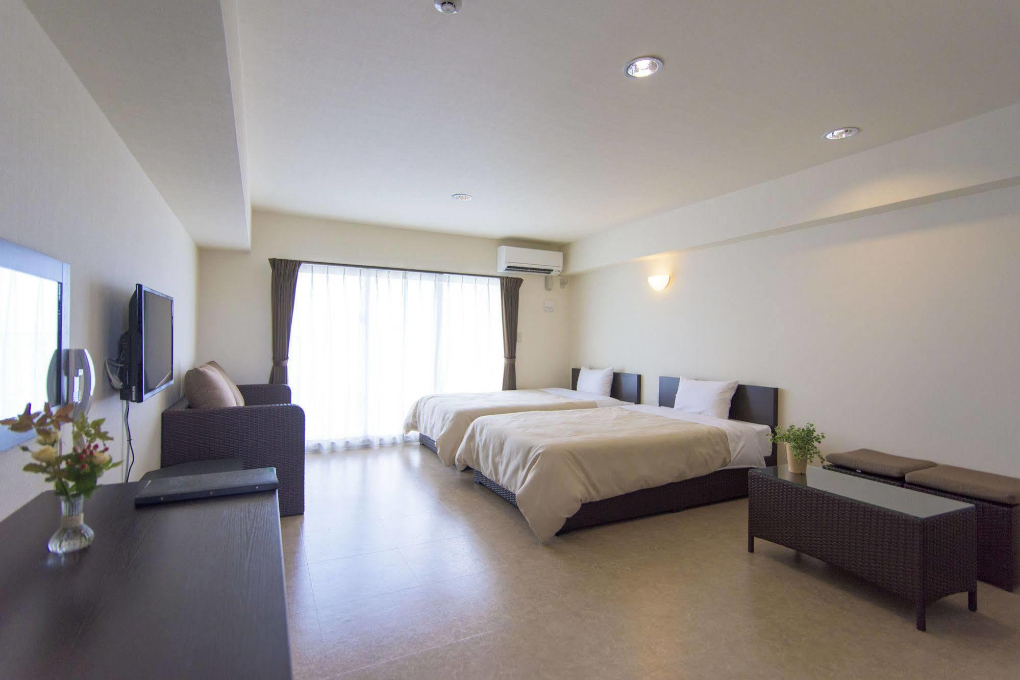 Condominium Hotel Monpa Chatan Exterior foto